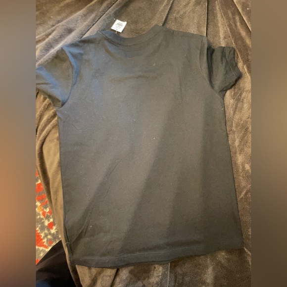 Boys marvel tshirt in large - Picture 2 of 4